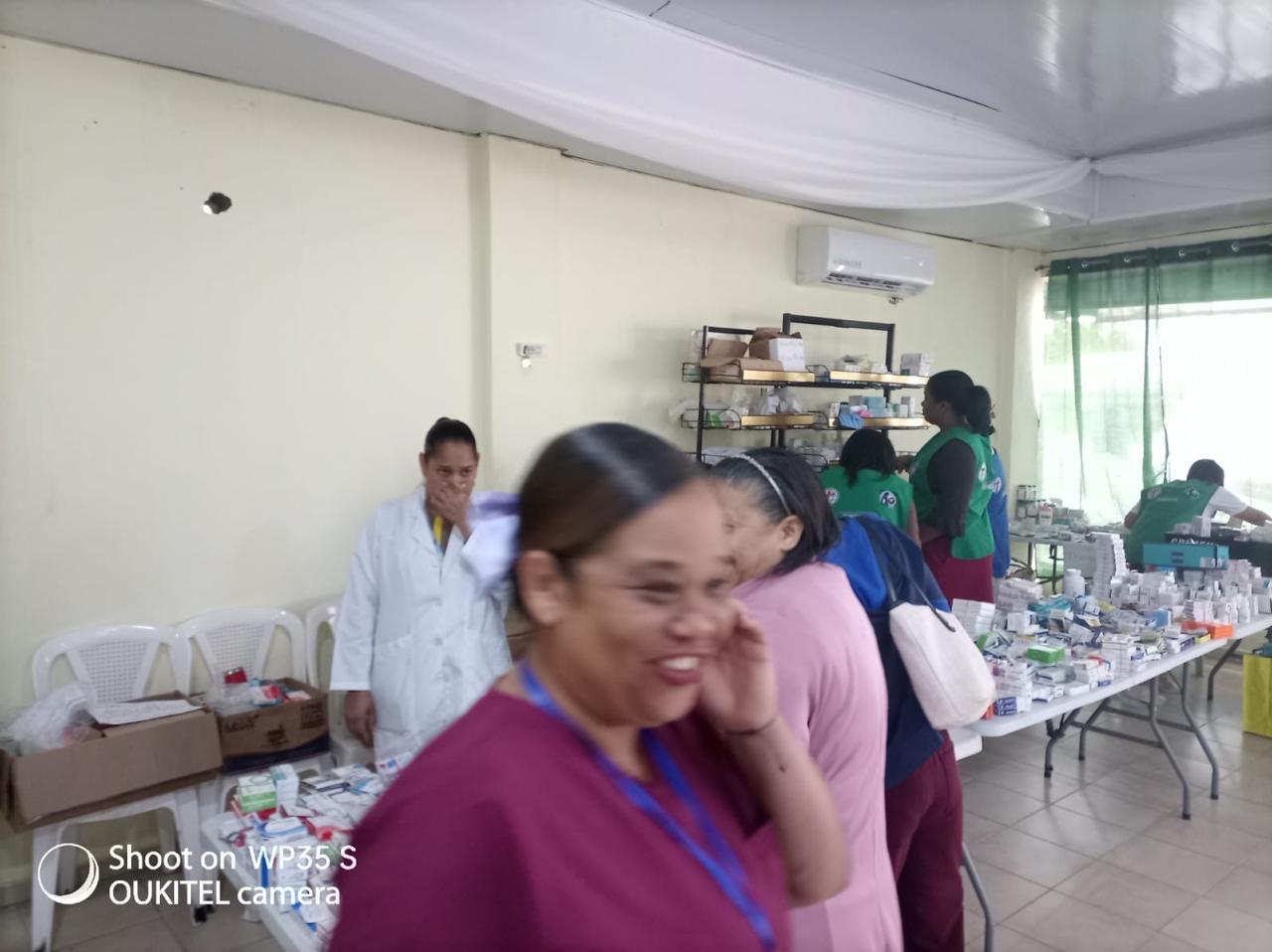 Distribución de medicamentos y asistencia